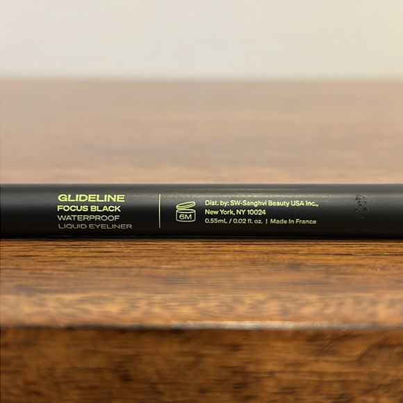 WYN BEAUTY GLIDELINE WATERPROOF LIQUID EYELINER - Picture 5 of 5